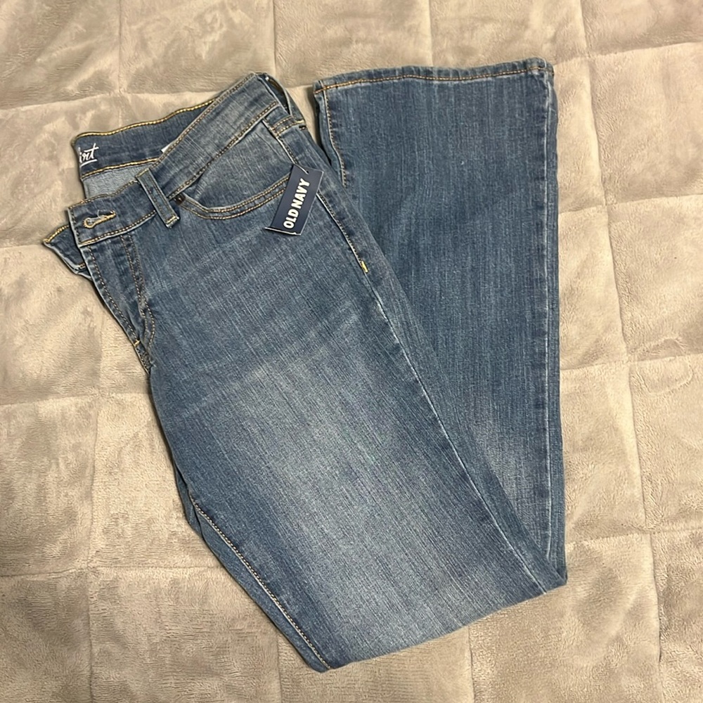 ✨ Old Navy Flirt Cut Jeans